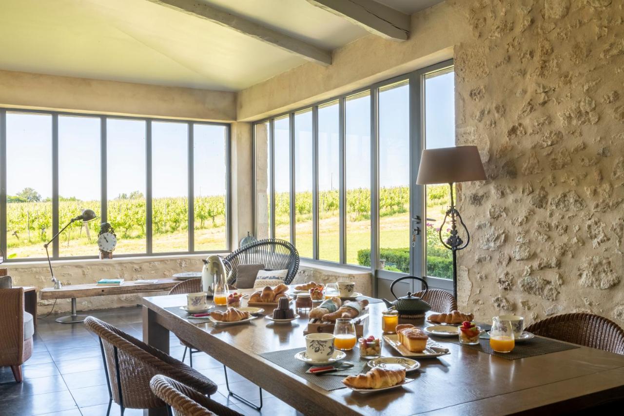 Maison Le Sepe - Vignoble Bio Et Maison D'Hotes Сент-Радгонд Экстерьер фото
